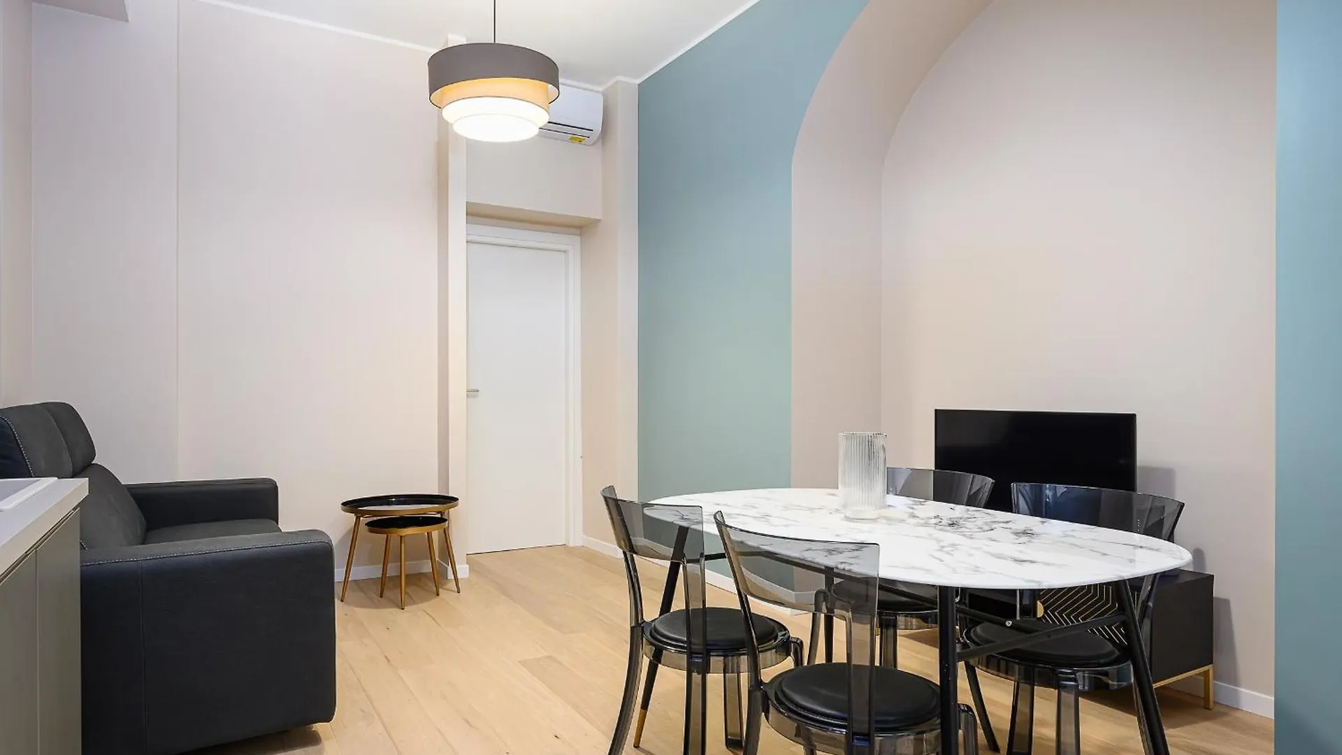 Appartement Classbnb - 2 Bilocali Di Design In Zona Porta Garibaldi Milaan Italië